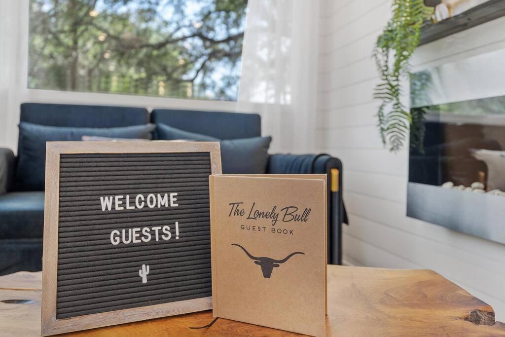 The Lonely Bull Luxury Container Home On 5 Acres WeatherfordWeatherford  Kültér fotó