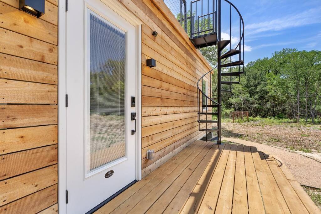 The Lonely Bull Luxury Container Home On 5 Acres WeatherfordWeatherford  Kültér fotó